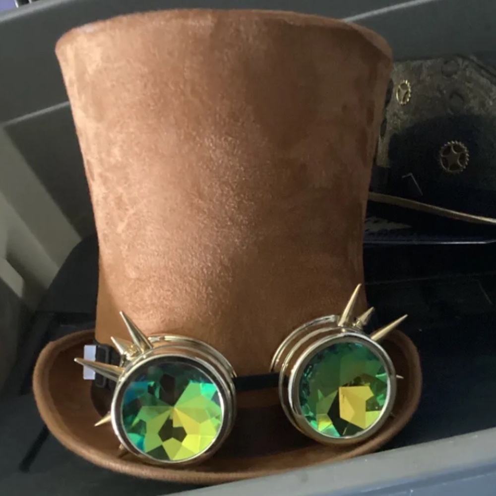 Steampunk top hat with removable kaleidoscope goggles